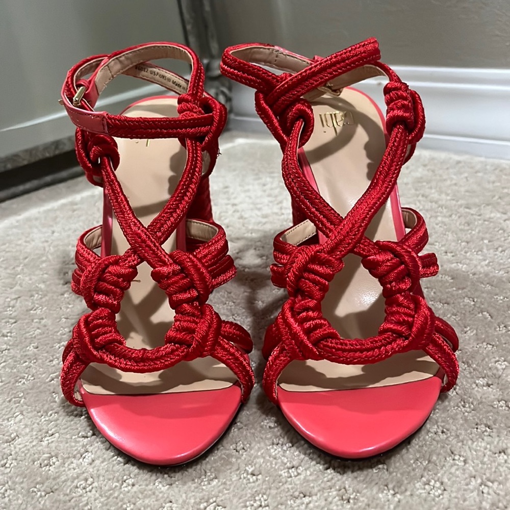 Womens 7M Cabi High Heels